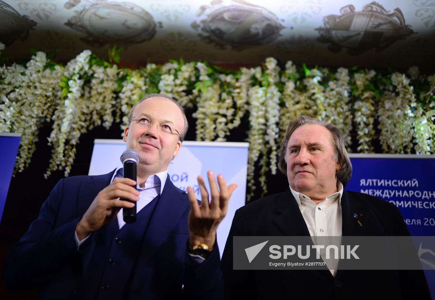 Gerard Depardieu at Crimean wine tasting