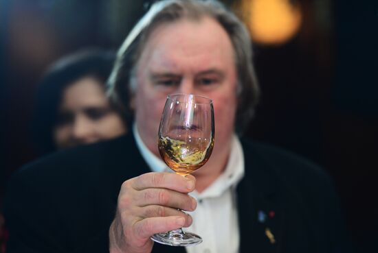 Tasting Crimean wines with Gerard Depardieu