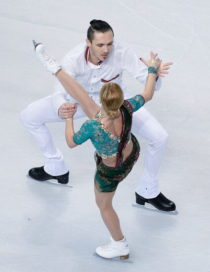 World Figure Skating Championships. Pairs. Short program