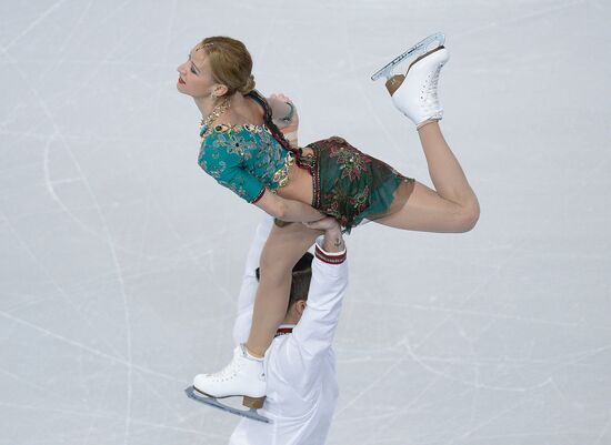 World Figure Skating Championships. Pairs. Short program