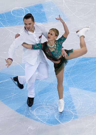World Figure Skating Championships. Pairs. Short program
