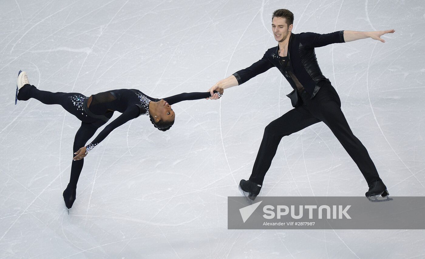 World Figure Skating Championships. Pairs. Short program