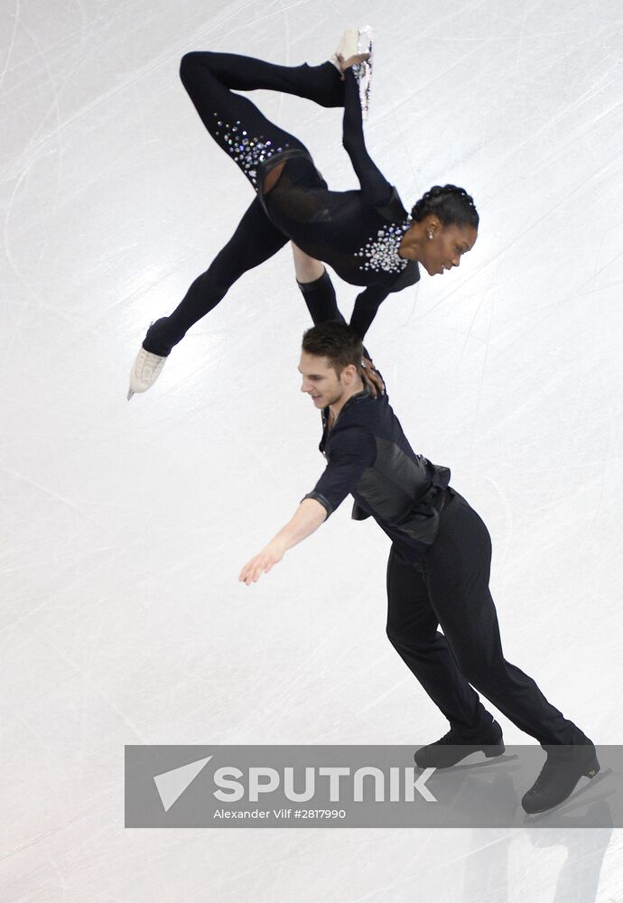 World Figure Skating Championships. Pairs. Short program