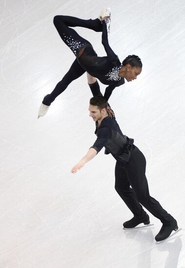 World Figure Skating Championships. Pairs. Short program