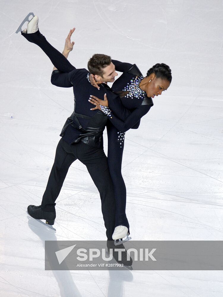 World Figure Skating Championships. Pairs. Short program