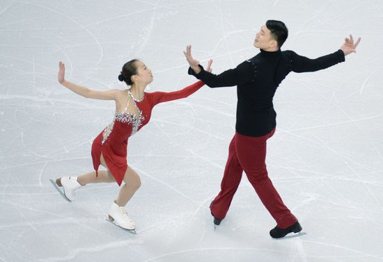 World Figure Skating Championships. Pairs. Short program