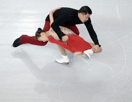 World Figure Skating Championships. Pairs. Short program