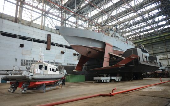 Dmitry Rogozin visits More plant in Feodosia