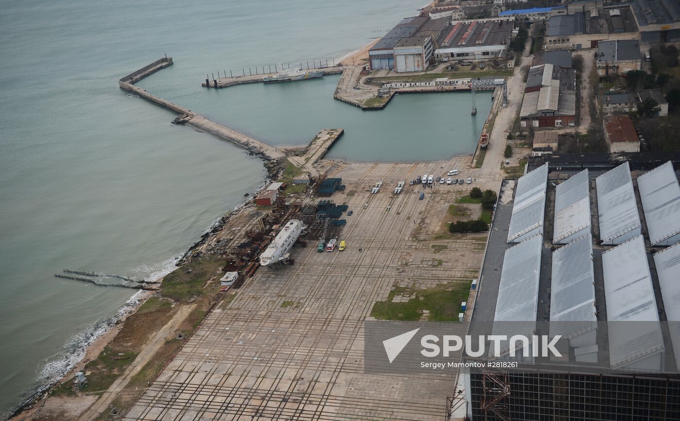 Dmitry Rogozin visits More plant in Feodosia