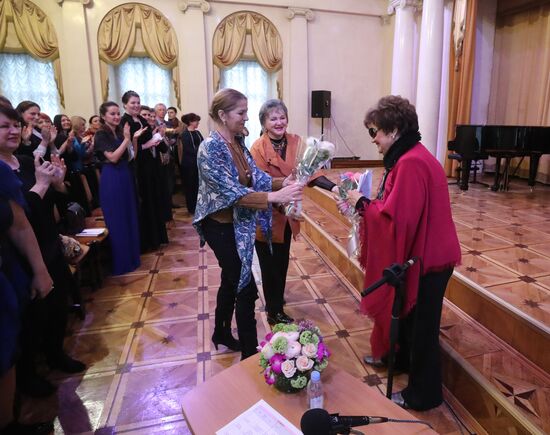 Tamara Sinyavskaya gives master class