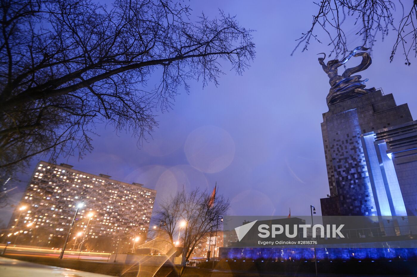 Light It Up Blue event in Russia