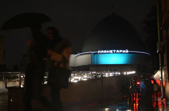 Light It Up Blue event in Russia