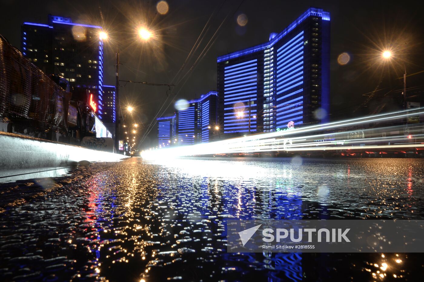 Light It Up Blue event in Russia