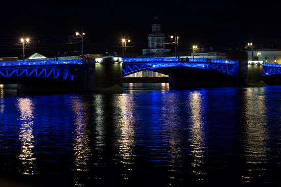 Light It Up Blue event in Russia