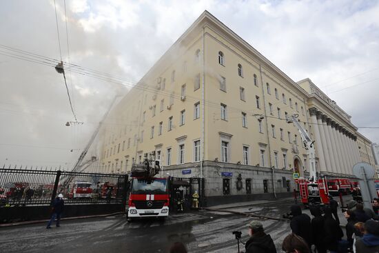 Fire in Moscow's Defense Ministry building
