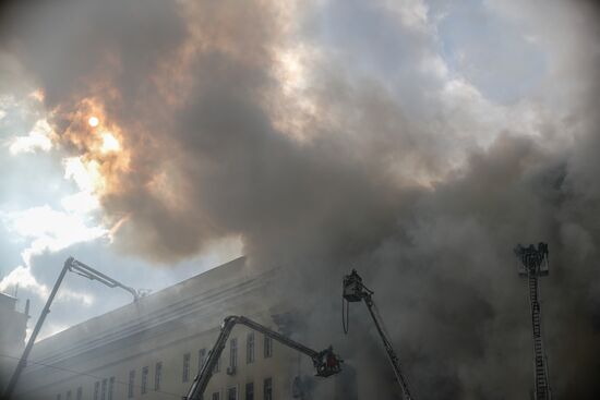 Fire in Defense Ministry building in Moscow