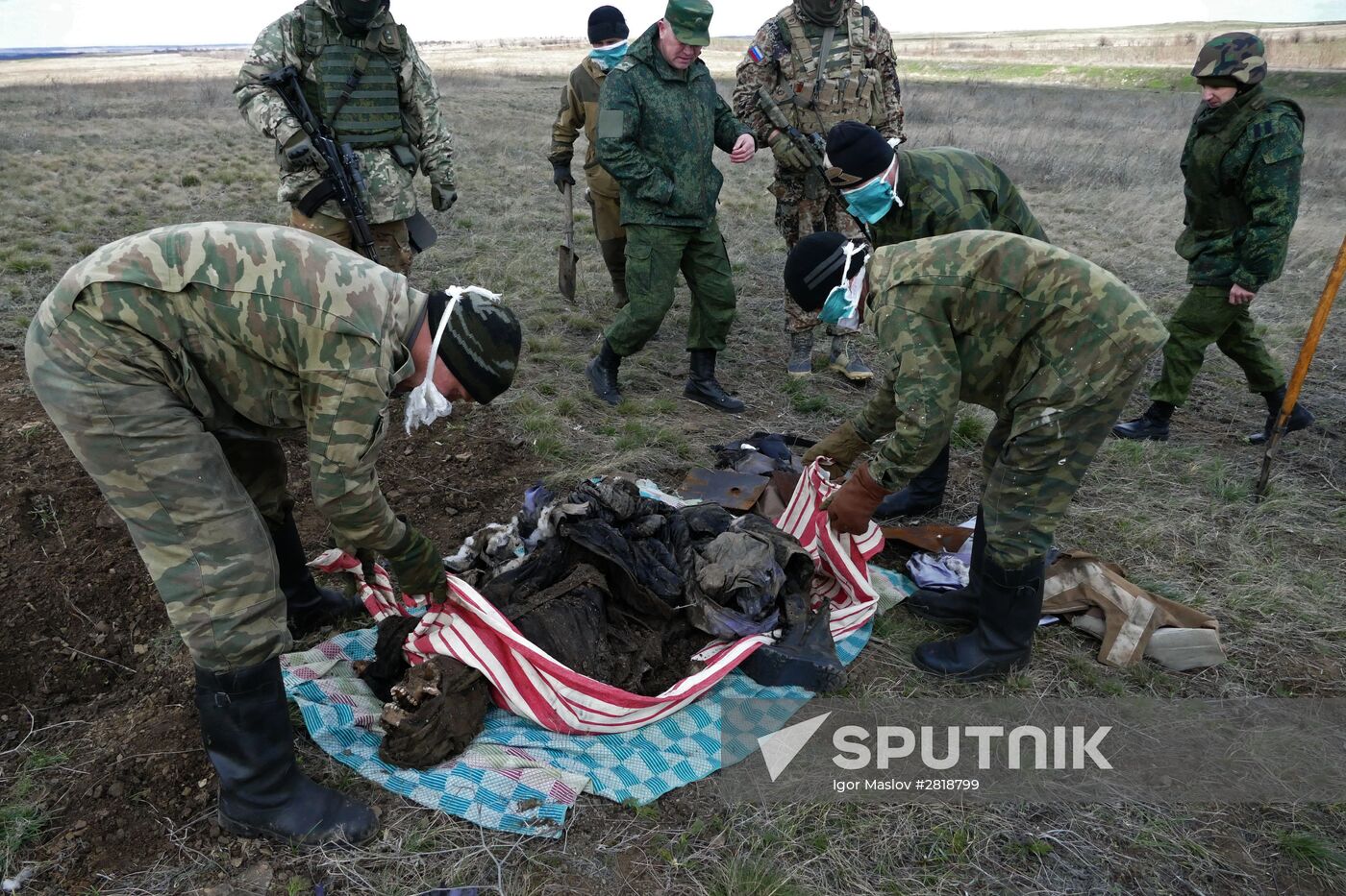 Mass grave of soldiers of Armed Forces of Ukraine found near Debaltseve