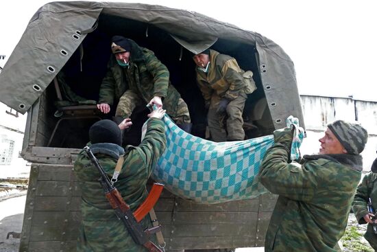 Mass grave of soldiers of Armed Forces of Ukraine found near Debaltseve