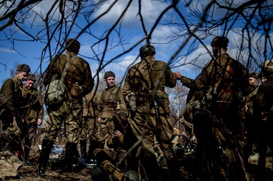 "A Forgotten Deed" military and historical reenactment in Novgorod Region