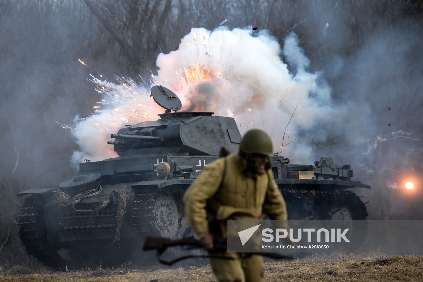 "A Forgotten Deed" military and historical reenactment in Novgorod Region