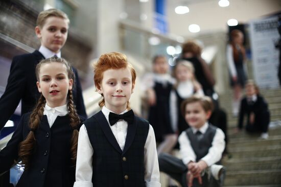 Moscow school uniform producers open their exhibition at Children's World atrium space