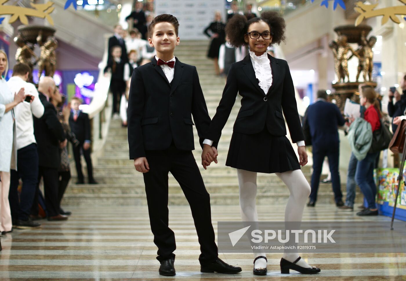 Moscow school uniform producers open their exhibition at Children's World atrium space