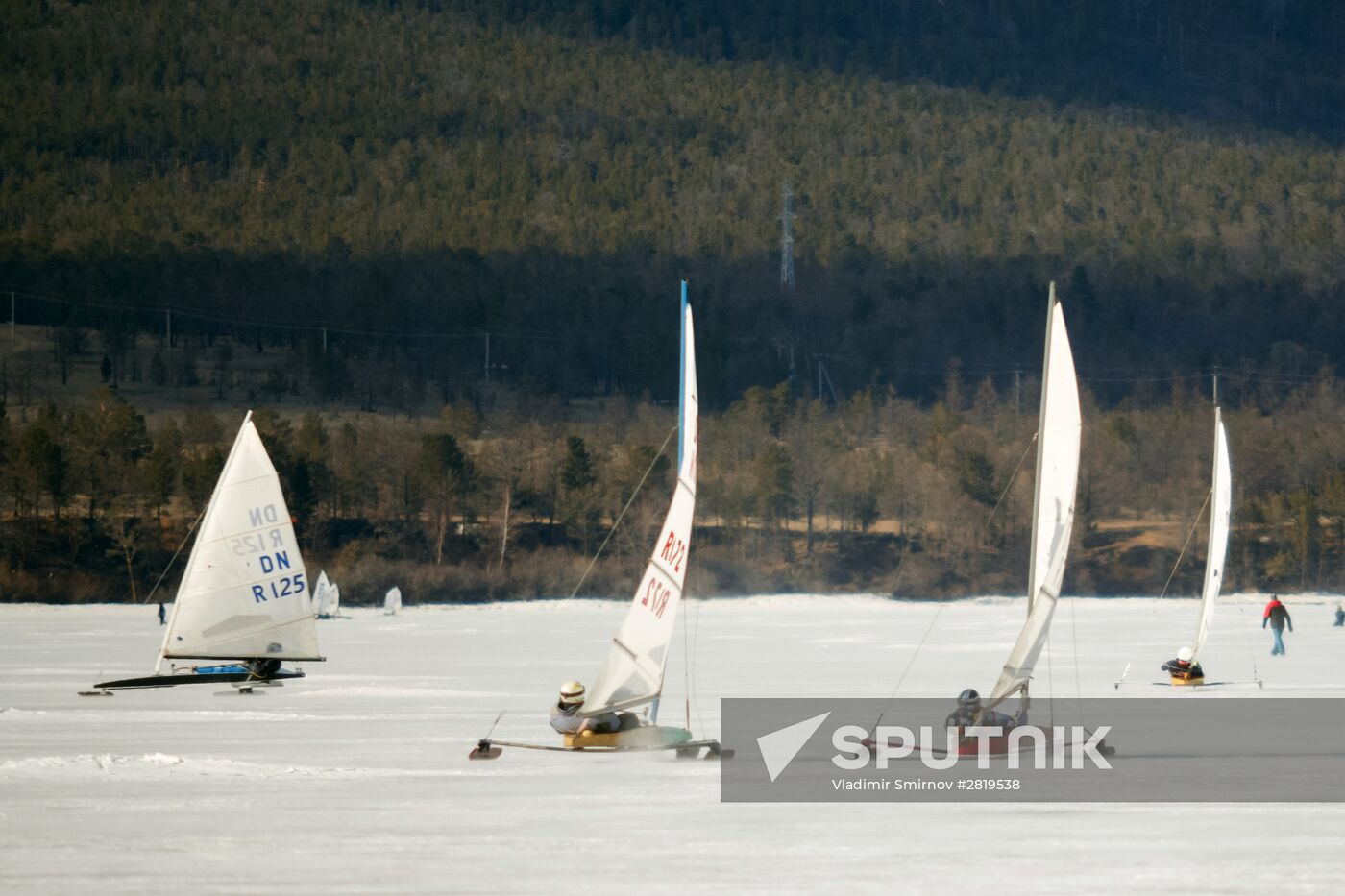 Baikal ice sailing week