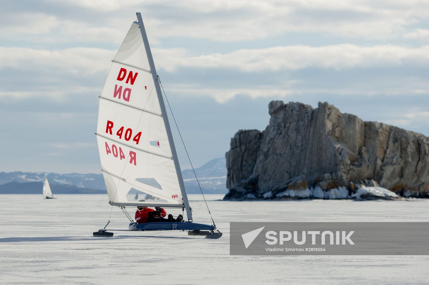 Baikal ice sailing week