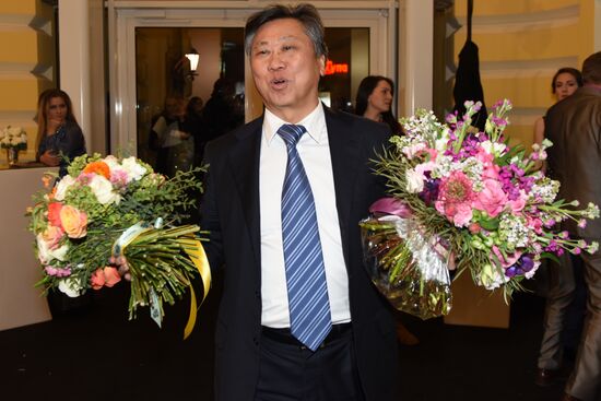 ELLE Russia brand marks 20th anniversary