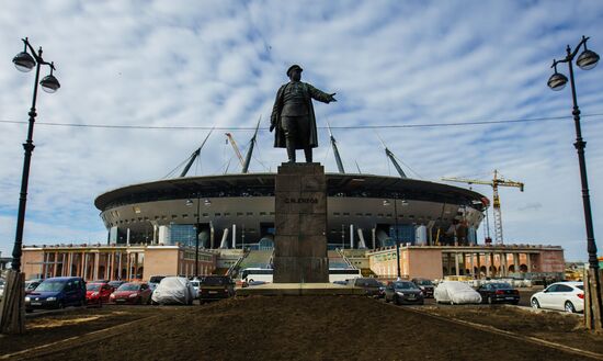 FIFA and Russia 2018 Organizing Committee visit Zenit-Arena Stadium