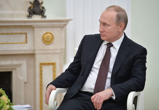 President Vladimir Putin meets with President of Austria Heinz Fischer