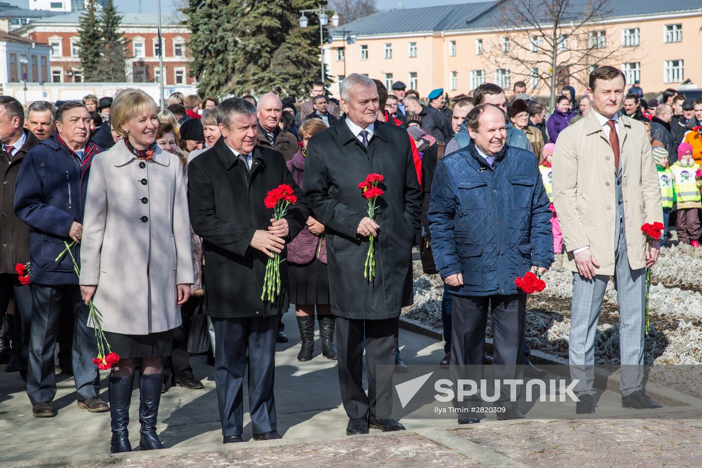 Petrozavodsk residents celebrate anniversary of town's City of Military Glory title