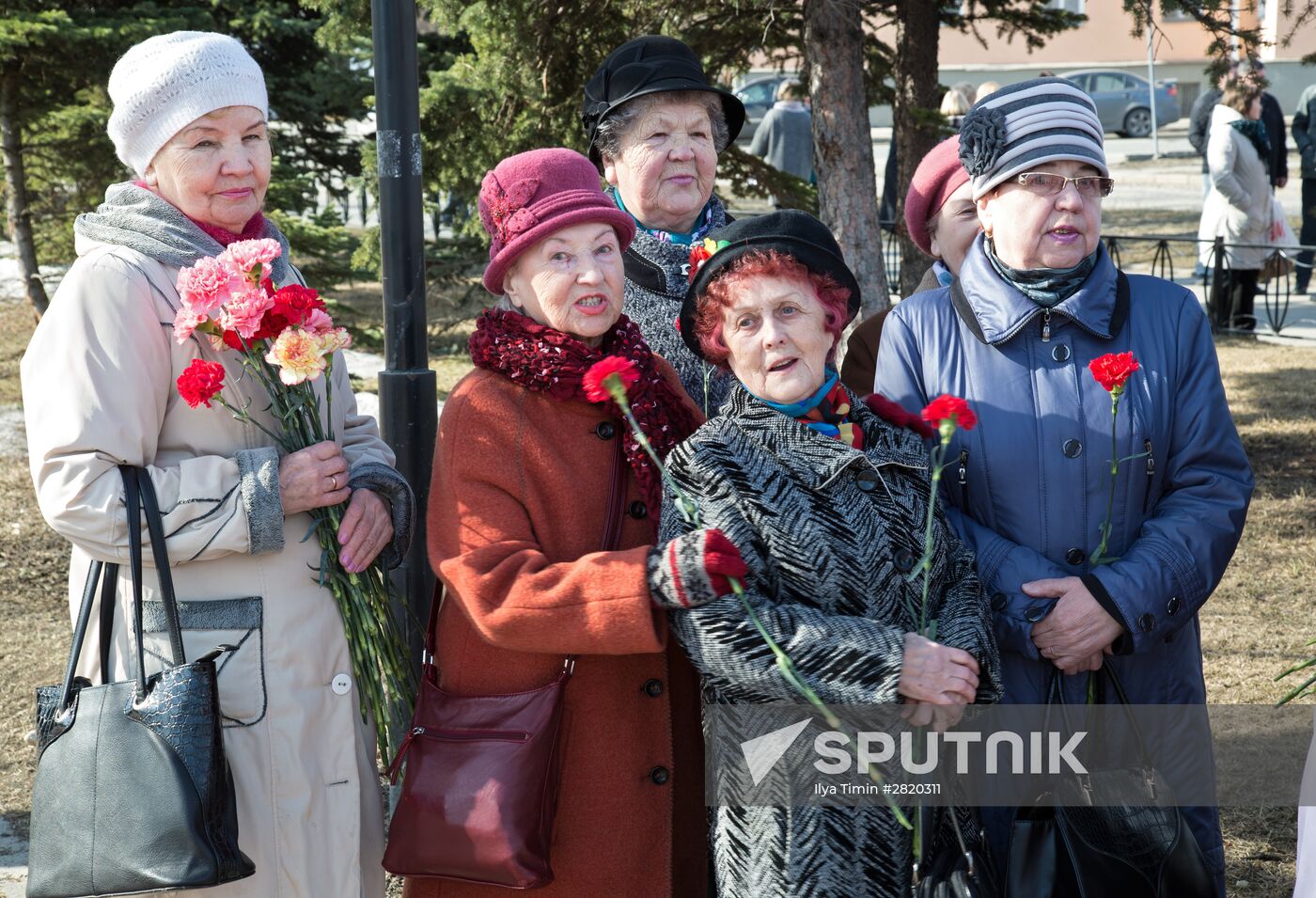Petrozavodsk residents celebrate anniversary of town's City of Military Glory title
