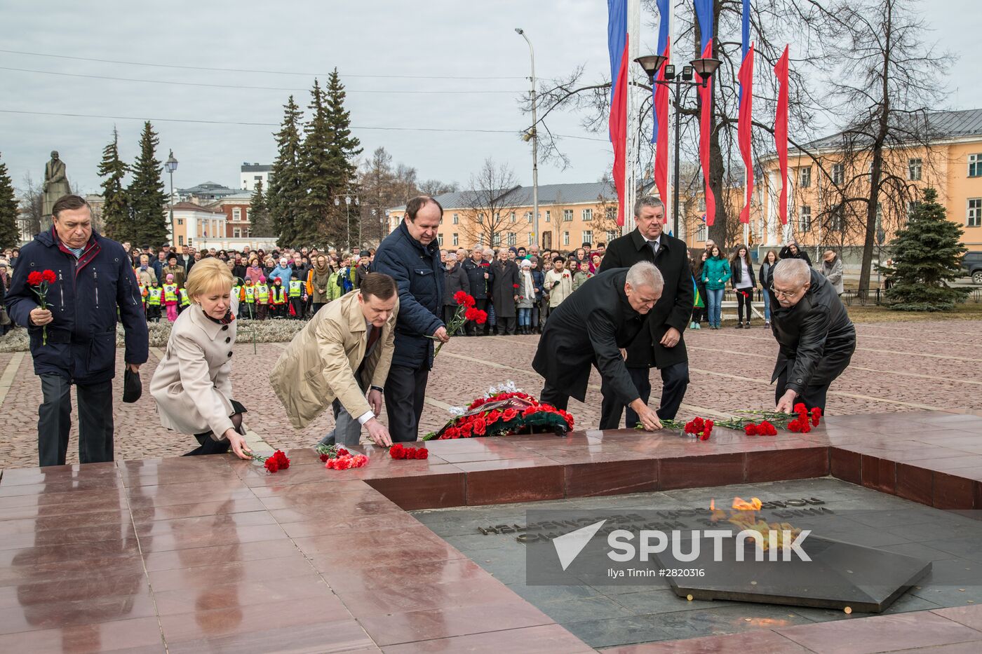 Petrozavodsk residents celebrate anniversary of town's City of Military Glory title