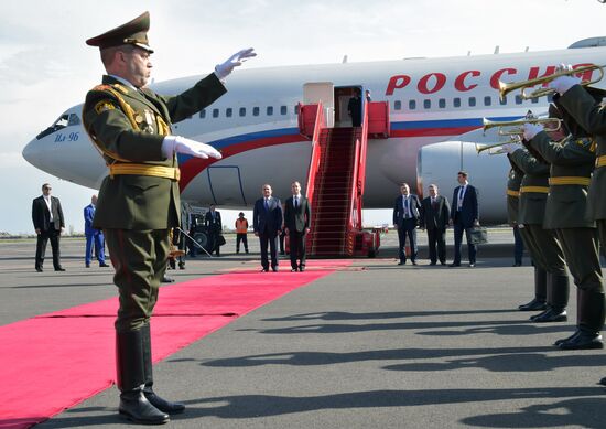 Prime Minister Dmitry Medvedev makes official visit to Armenia