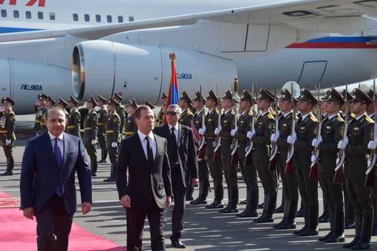 Russian Prime Minister Dmitry Medvedev makes official visit to Armenia