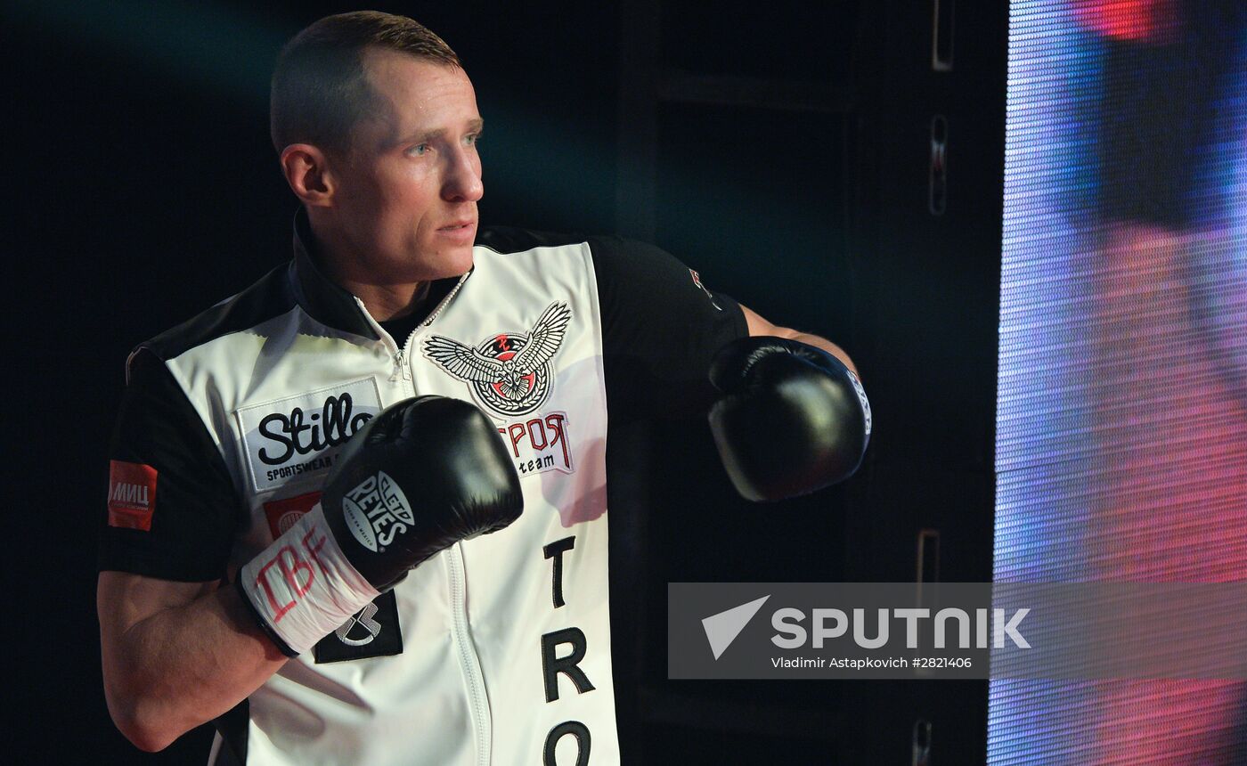 Boxing. Eduard Troyanovsky vs. Cesar Cuenca