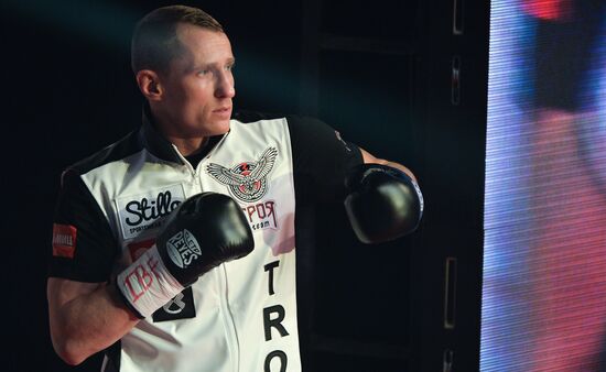 Boxing. Eduard Troyanovsky vs. Cesar Cuenca