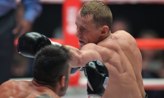 Boxing. Eduard Troyanovsky vs. Cesar Cuenca