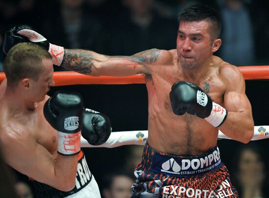 Boxing. Eduard Troyanovsky vs. Cesar Cuenca