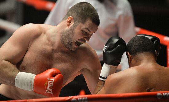 Boxing. Eduard Troyanovsky vs. Cesar Cuenca