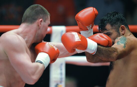 Boxing. Eduard Troyanovsky vs. Cesar Cuenca