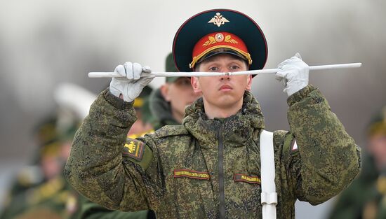 Rehearsing V-Day military parade on May 9