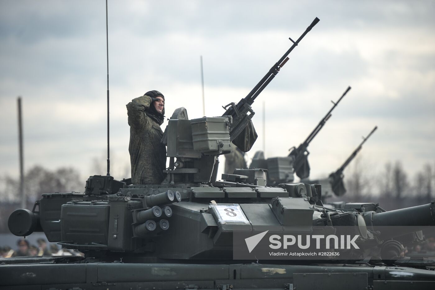 Rehearsing V-Day military parade on May 9
