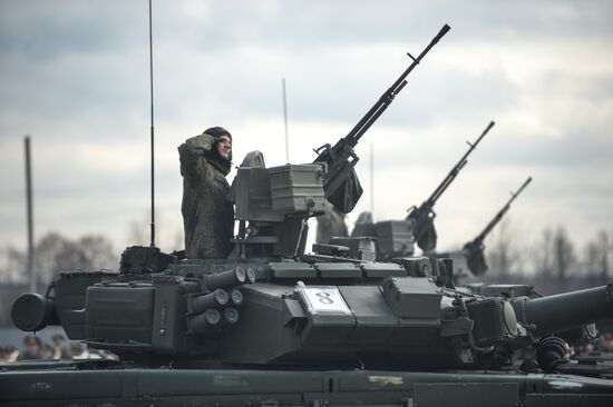 Rehearsing V-Day military parade on May 9