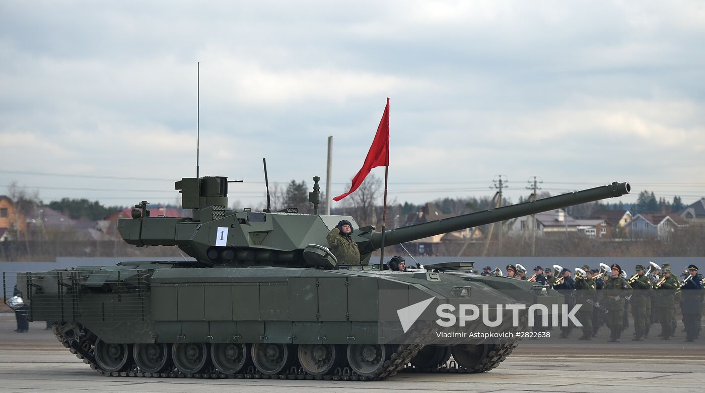 Rehearsing V-Day military parade on May 9