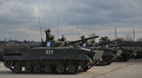 Rehearsing V-Day military parade on May 9