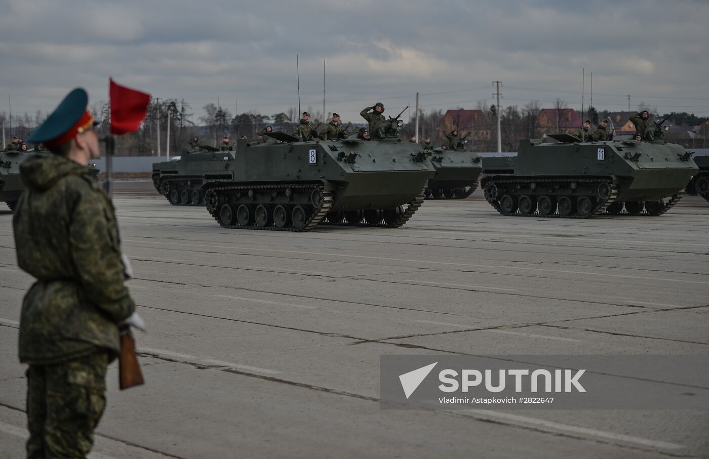 Rehearsing V-Day military parade on May 9