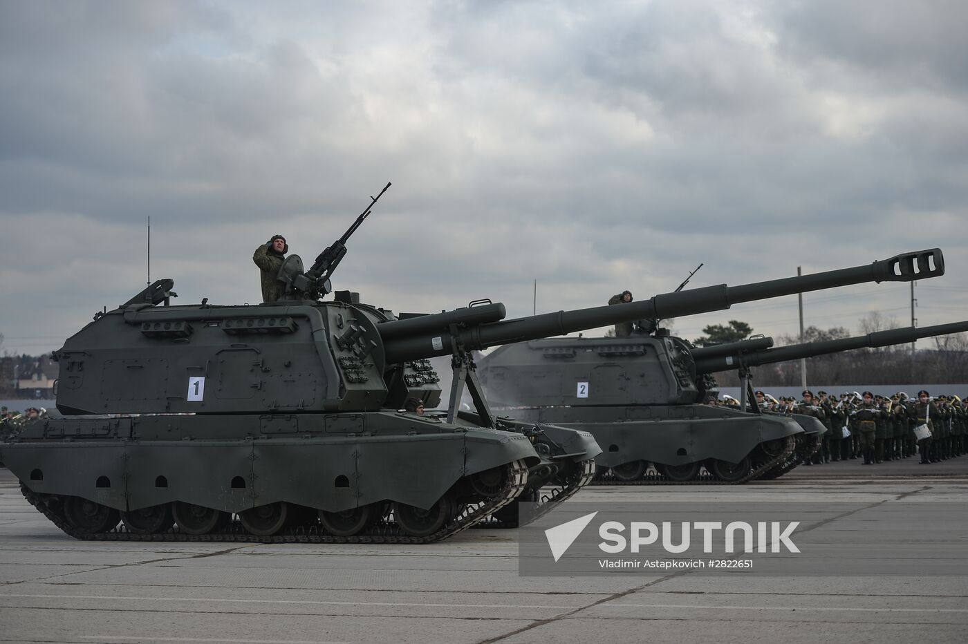 Rehearsing V-Day military parade on May 9