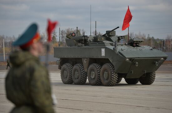 Rehearsing V-Day military parade on May 9